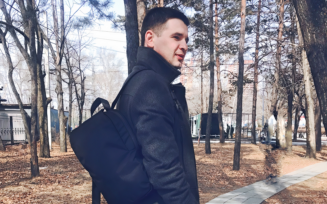 «Я собрал больше 500 000 ₽ с помощью краудфандинга»: предприниматель из Хабаровска — о том, как запустил производство рюкзаков благодаря кампании онлайн