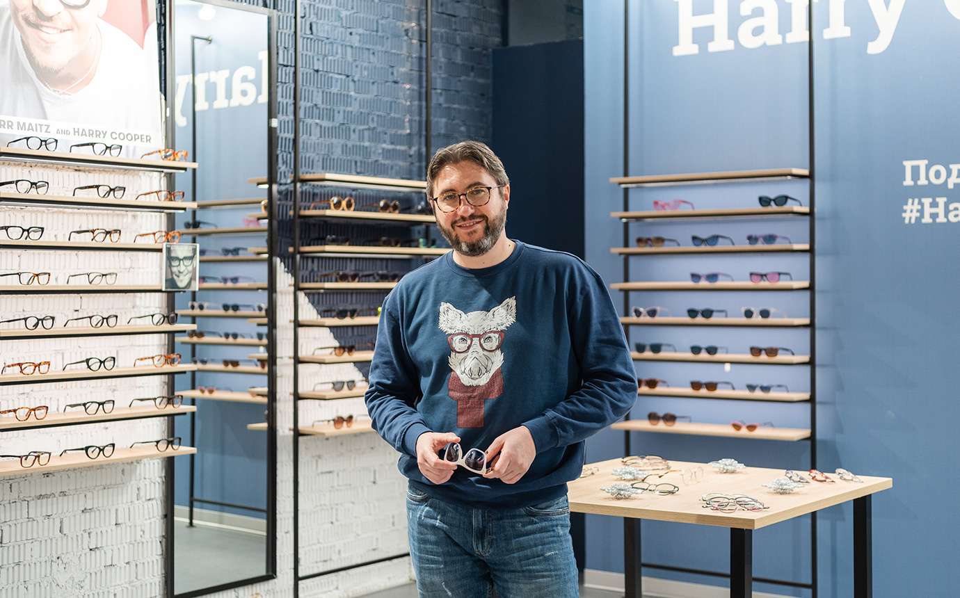 Как продавать очки втрое дешевле конкурентов и оставаться в прибыли