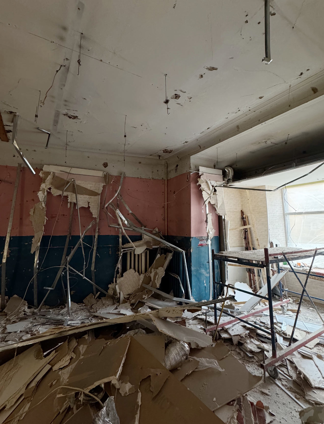 03-1320-1728@ColumnLarge (3)