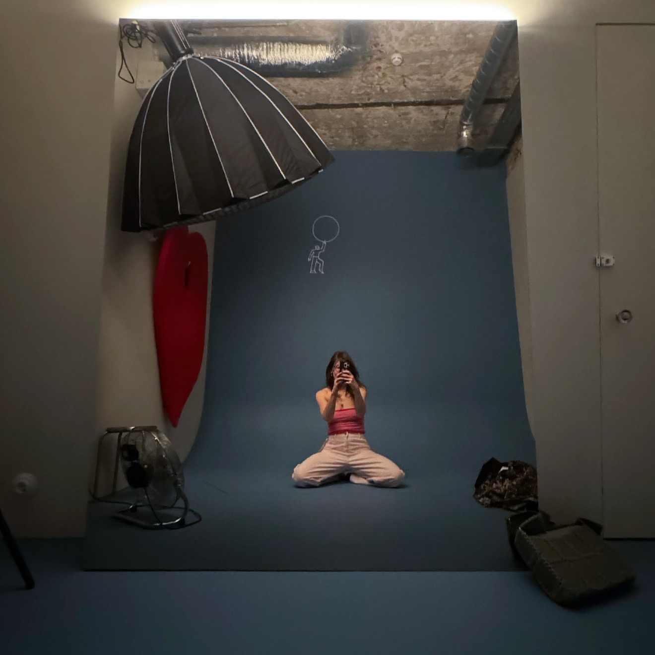 Эльвира Ломовская, alvaar, в студии автопортретов