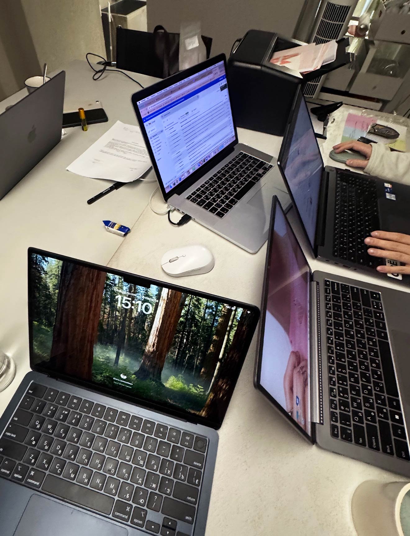 06-1320-1728@ColumnLarge (2)