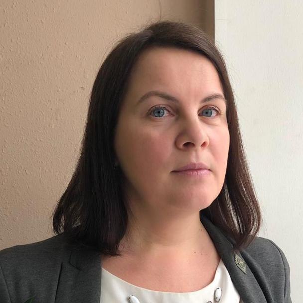 Елена Нагам